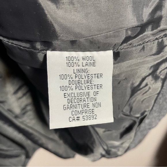 Icelandic Designs 100% Wool Jacket w/embroidered details - Picture 5 of 9